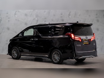 Used Toyota Alphard 2025 for sale - 79471601: Photo