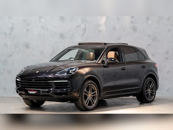 Used Porsche Cayenne 2018 for sale - 79145646: Photo