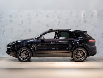 Used Porsche Cayenne 2018 for sale - 79145646: Photo
