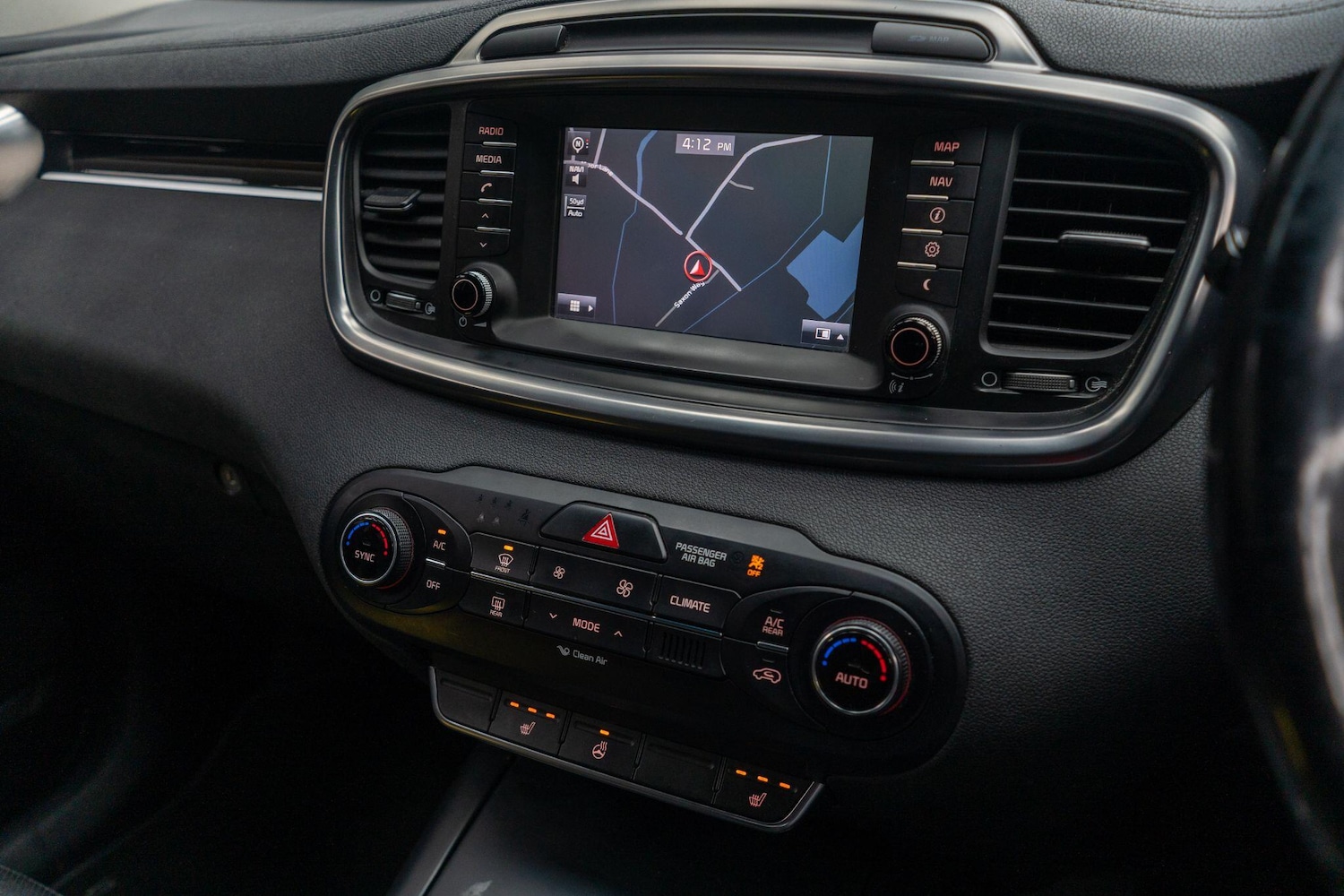 Used Kia Sorento 2017 for sale - 76994092: Photo 19