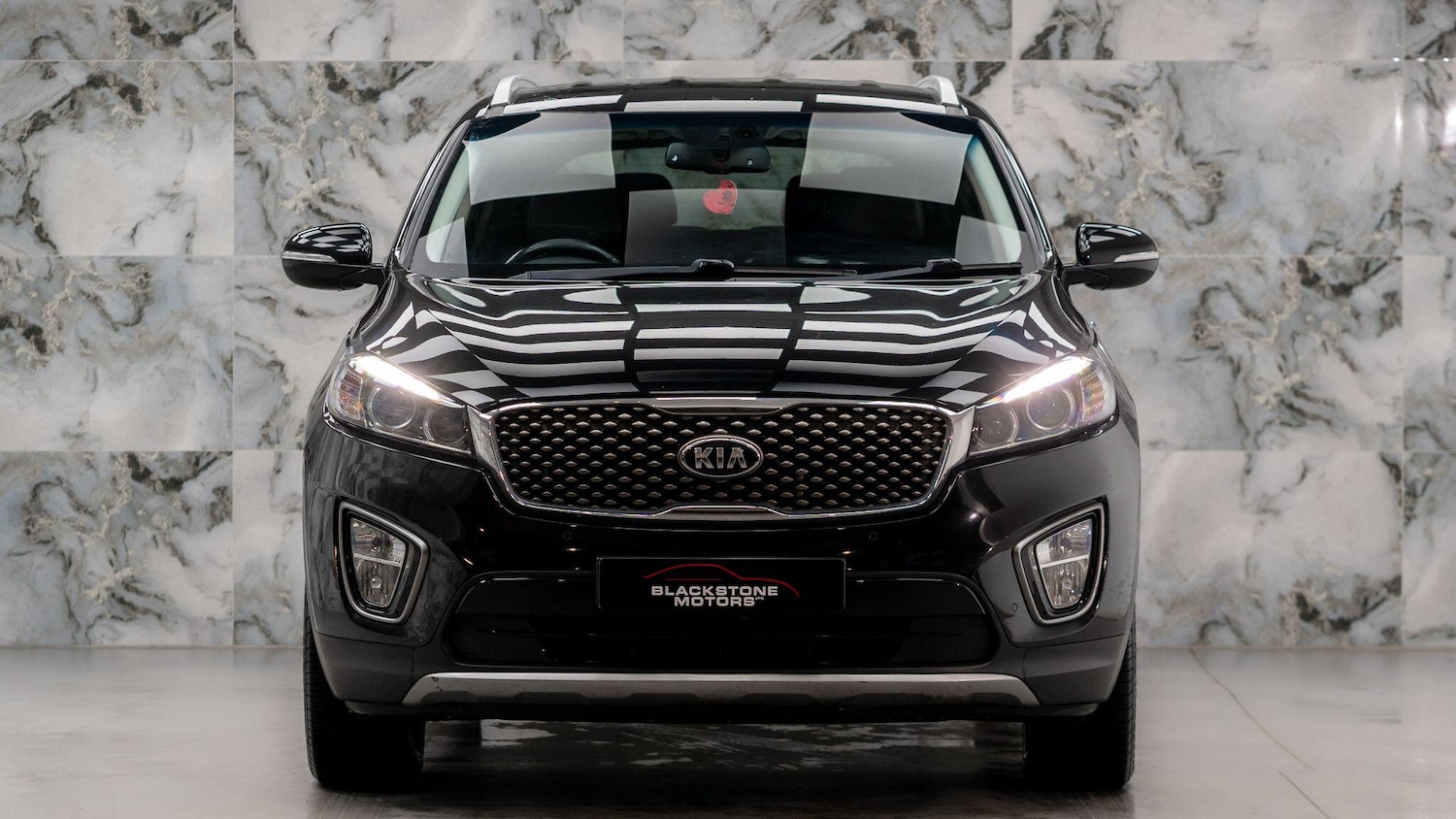 Used Kia Sorento 2017 for sale - 76994092: Photo 2