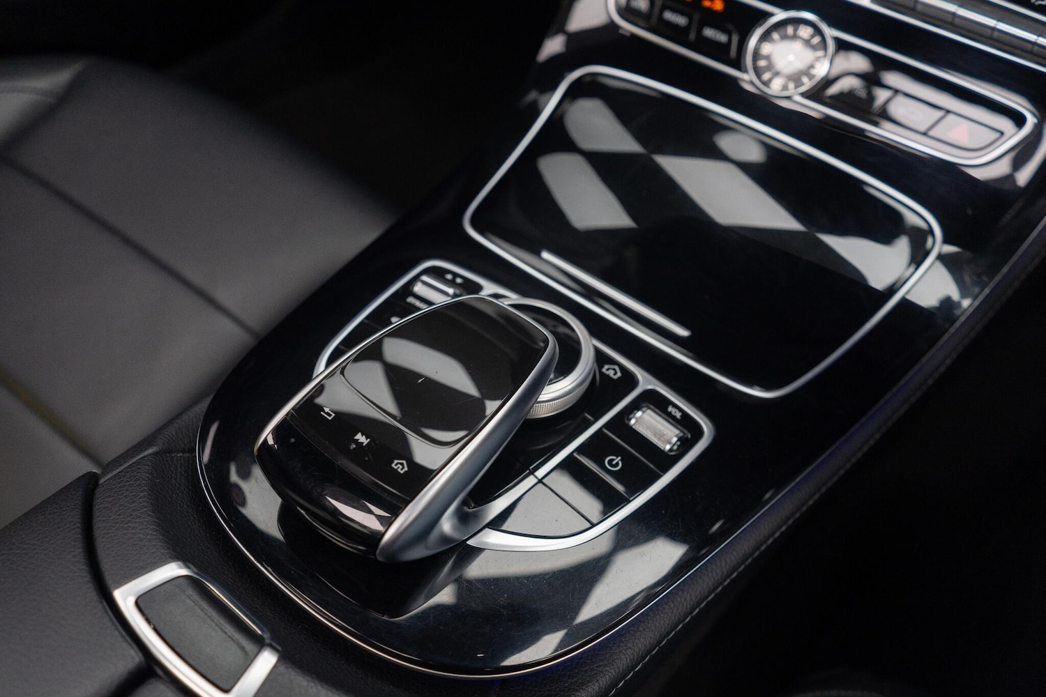 Used Mercedes-Benz E Class for sale - 77793506: Photo 34