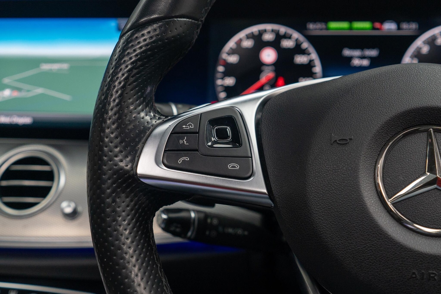 Used Mercedes-Benz E Class for sale - 77793506: Photo 38