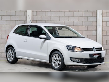 Used Volkswagen Polo 2014 for sale - 77783508: Photo