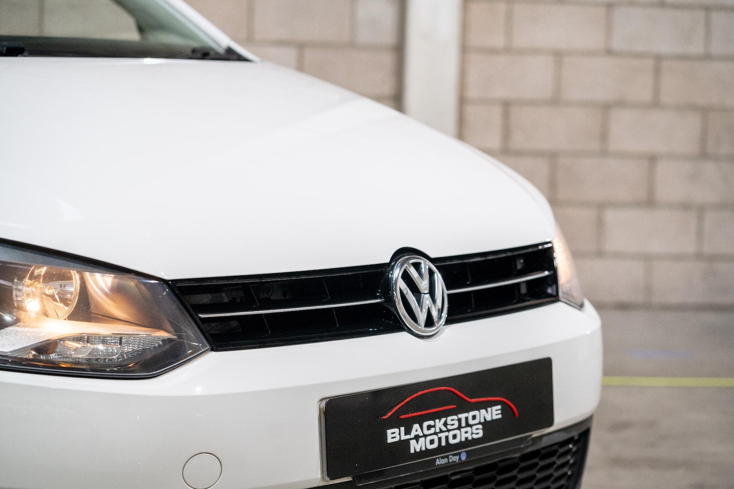 Used Volkswagen Polo for sale - 77783508: Photo 2