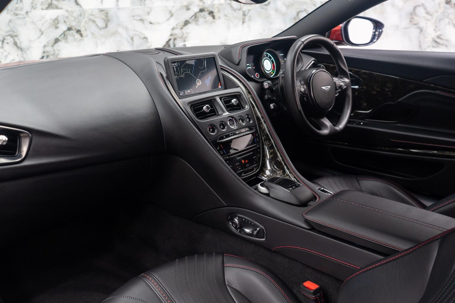 Used Aston Martin DB11 for sale - 77671746: Photo 11