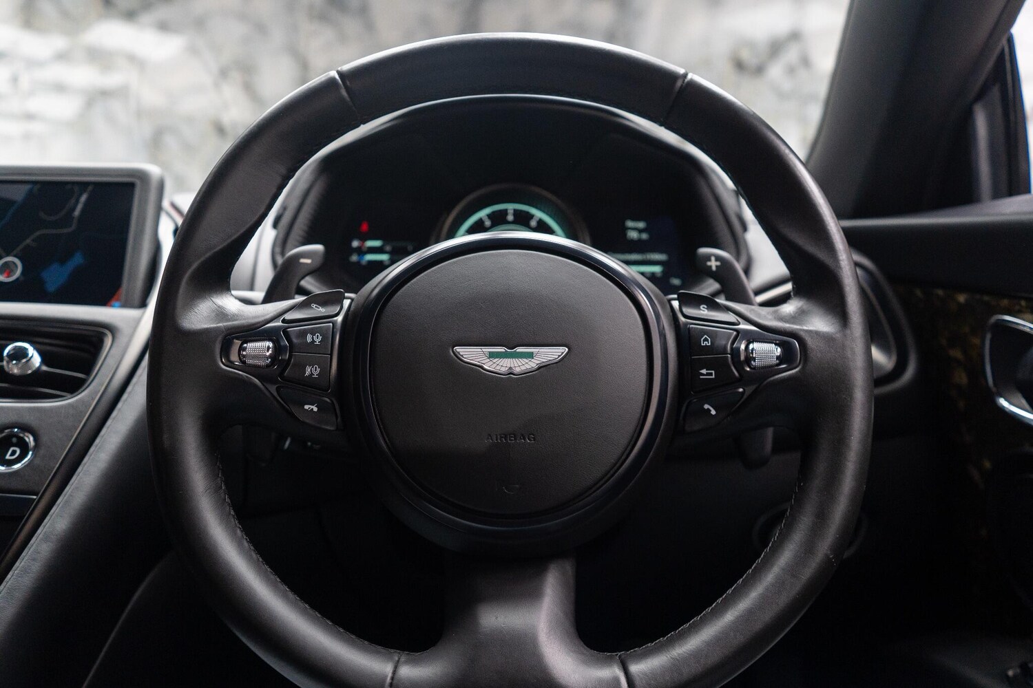 Used Aston Martin DB11 for sale - 77671746: Photo 31