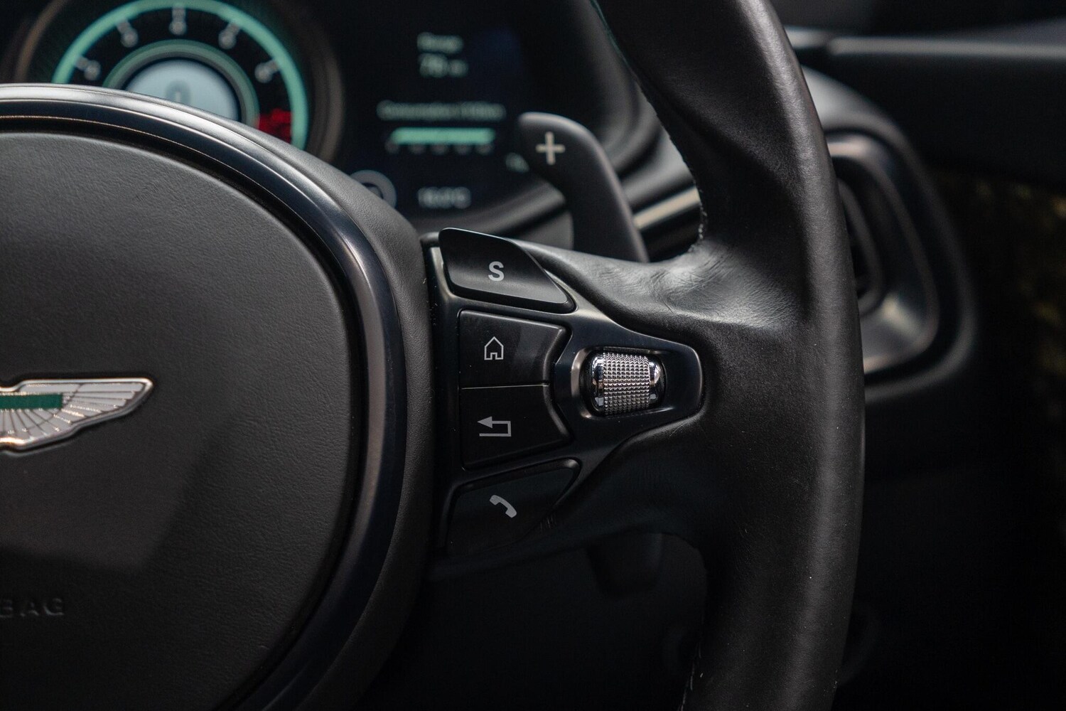 Used Aston Martin DB11 for sale - 77671746: Photo 34