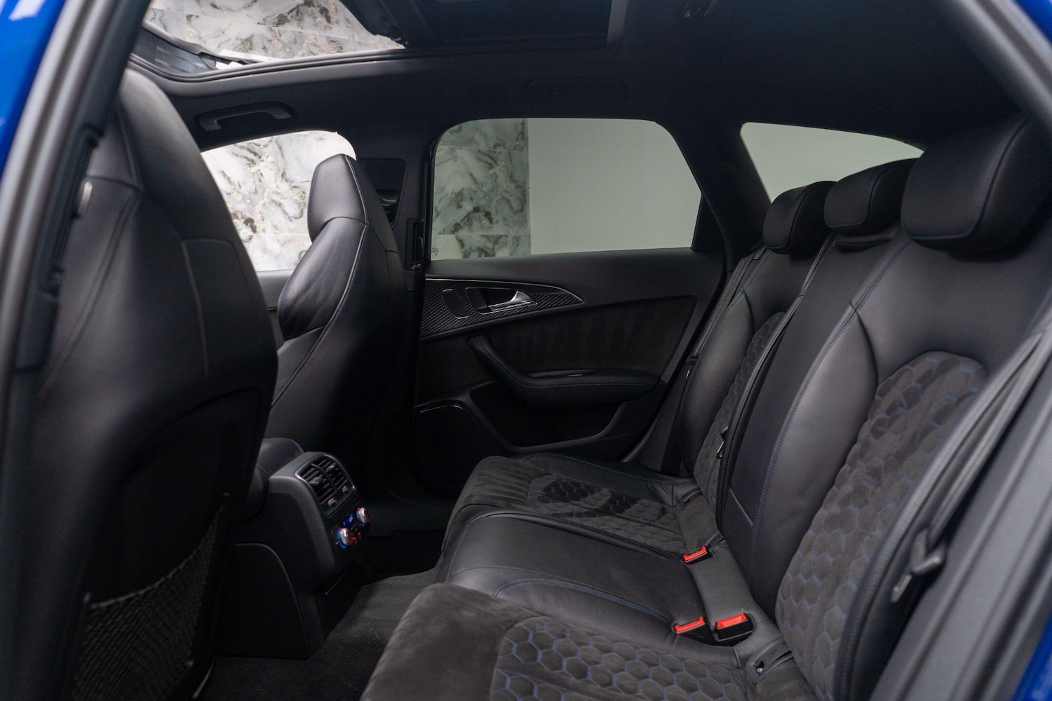 Used Audi RS6 2017 for sale - 77230447: Photo 17