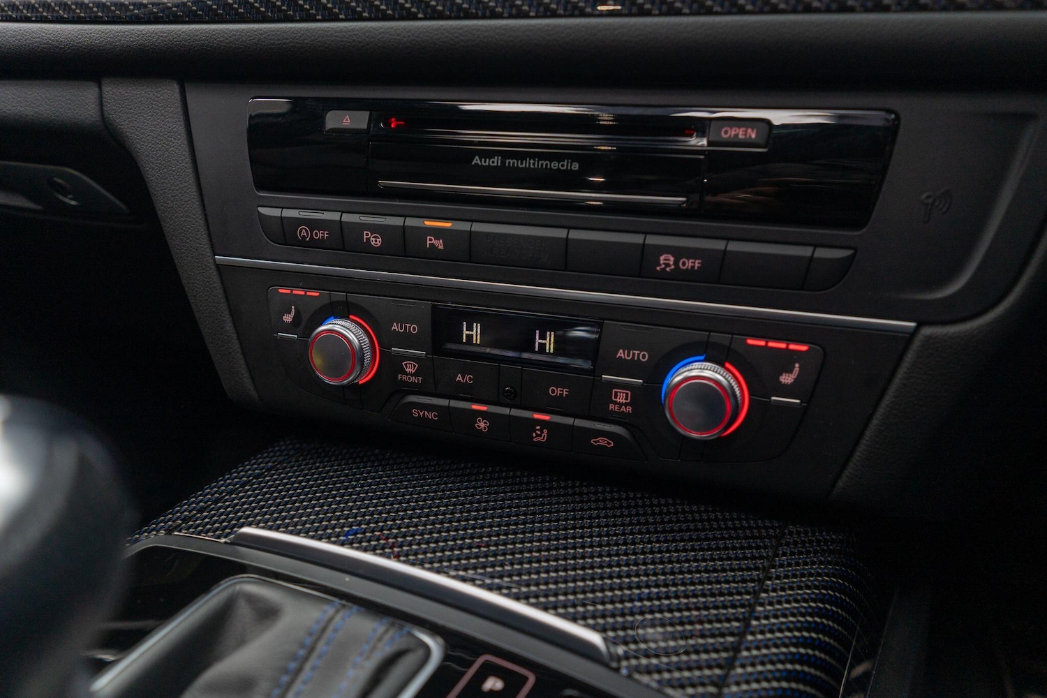 Used Audi RS6 2017 for sale - 77230447: Photo 26