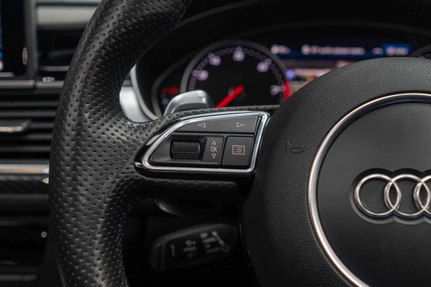 Used Audi RS6 2017 for sale - 77230447: Photo 34