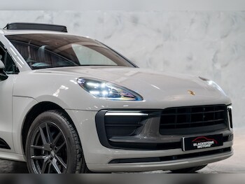 Used Porsche Macan 2023 for sale - 78291180: Photo