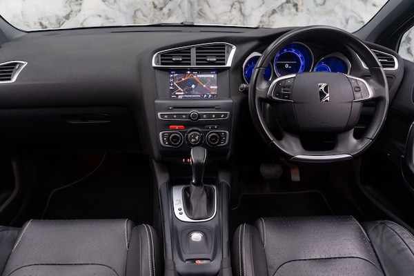Used DS Automobiles DS 4 Crossback 2018 for sale - 76199644: Photo 10