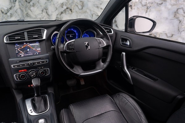 Used DS Automobiles DS 4 Crossback 2018 for sale - 76199644: Photo 11