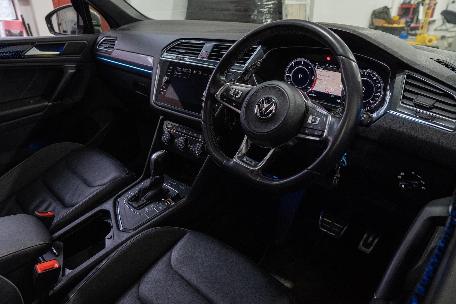 Used Volkswagen Tiguan 2018 for sale - 77969793: Photo 10