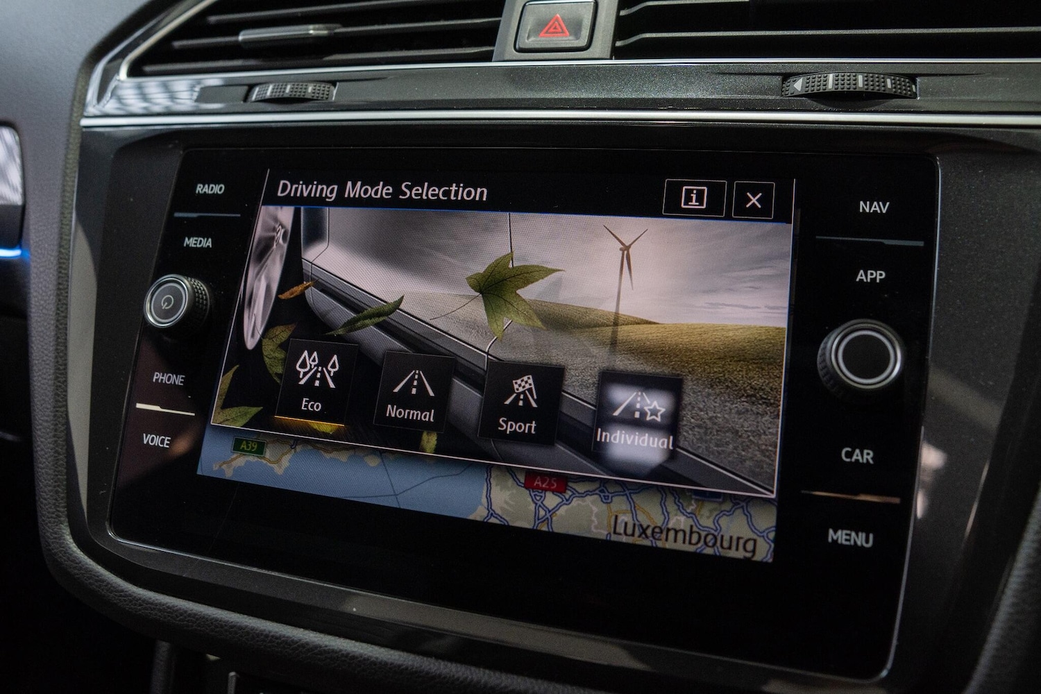 Used Volkswagen Tiguan 2018 for sale - 77969793: Photo 22