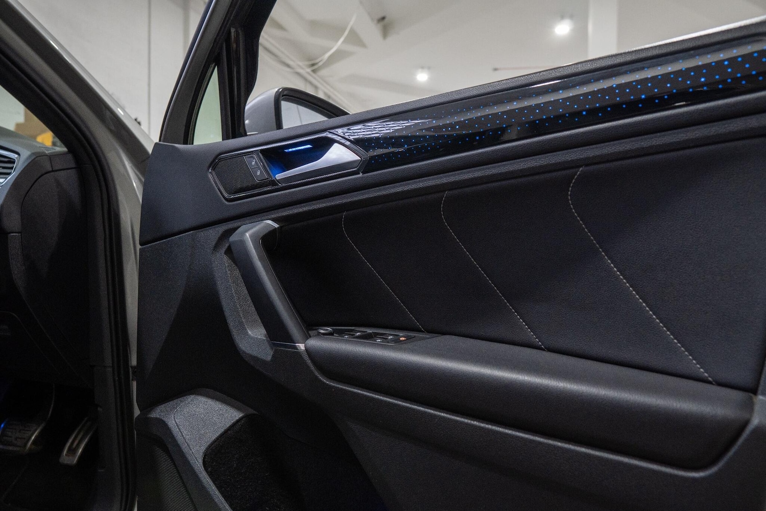 Used Volkswagen Tiguan 2018 for sale - 77969793: Photo 29