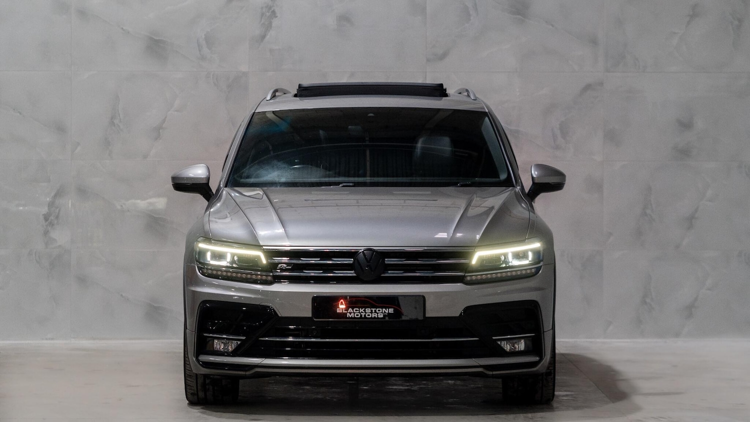 Used Volkswagen Tiguan 2018 for sale - 77969793: Photo 3