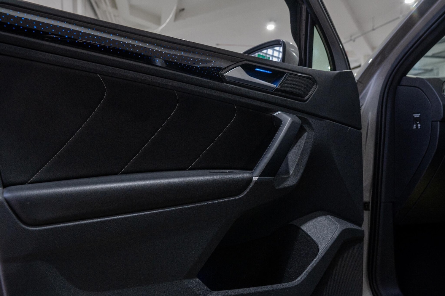 Used Volkswagen Tiguan 2018 for sale - 77969793: Photo 32