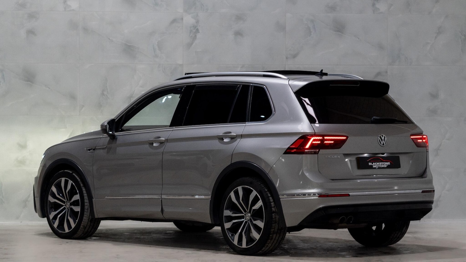 Used Volkswagen Tiguan 2018 for sale - 77969793: Photo 5