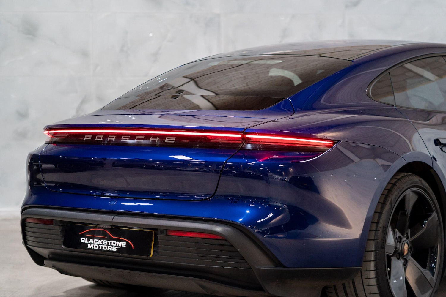 Used Porsche Taycan 2021 for sale - 78184489: Photo 11