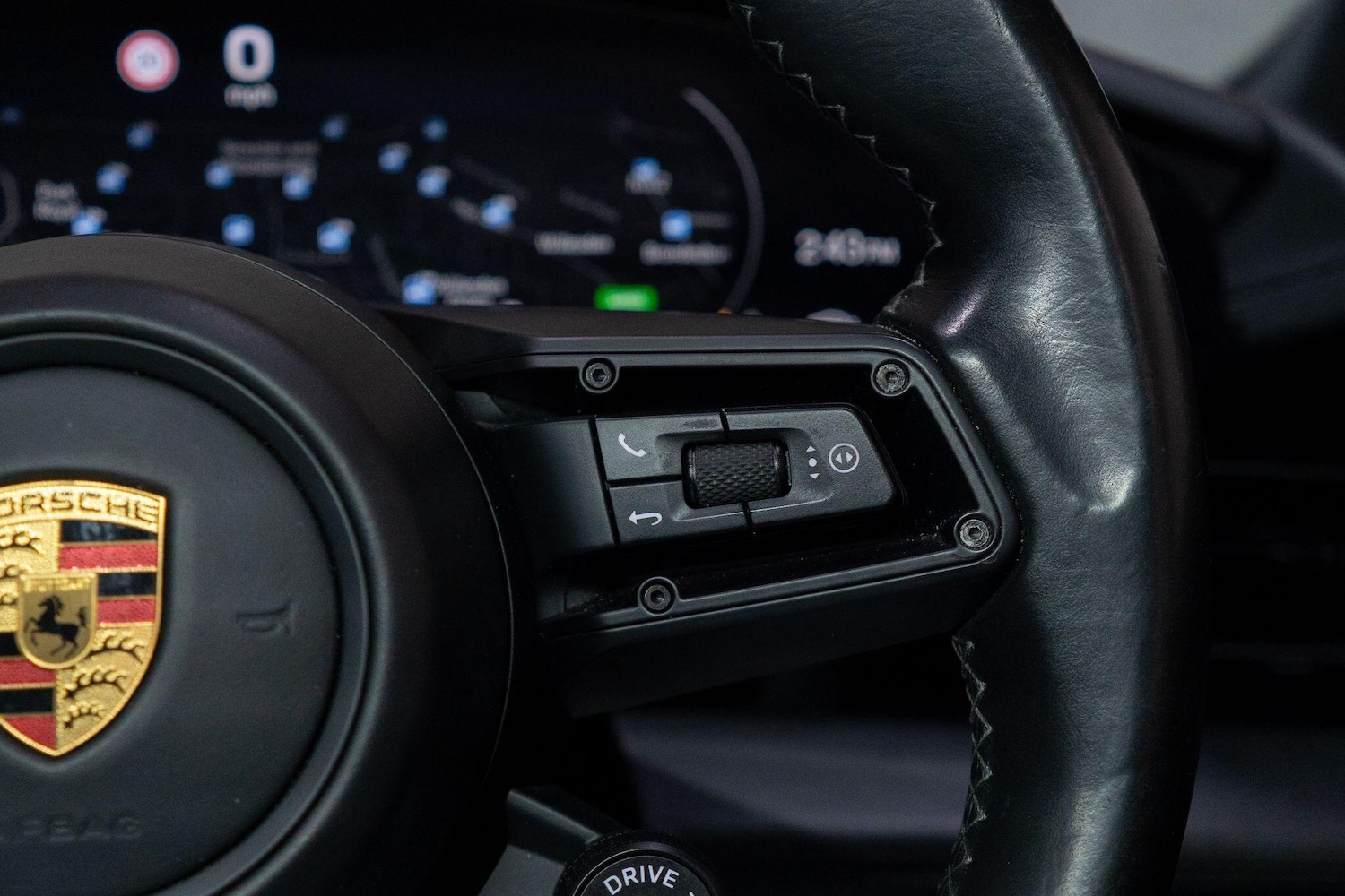 Used Porsche Taycan 2021 for sale - 78184489: Photo 16