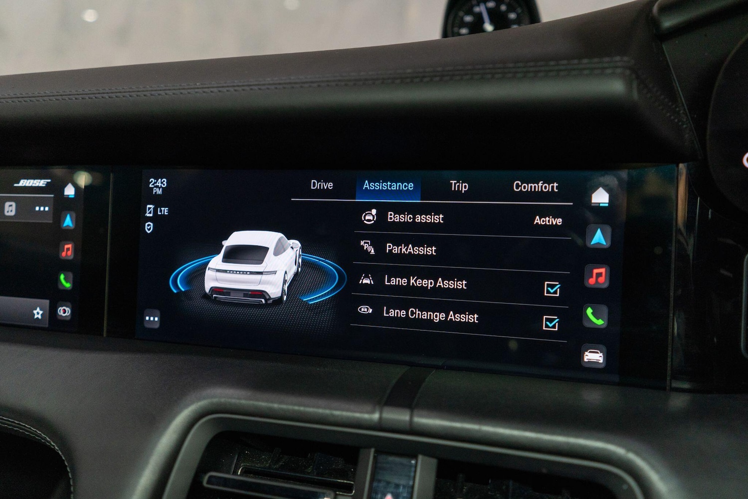 Used Porsche Taycan 2021 for sale - 78184489: Photo 24