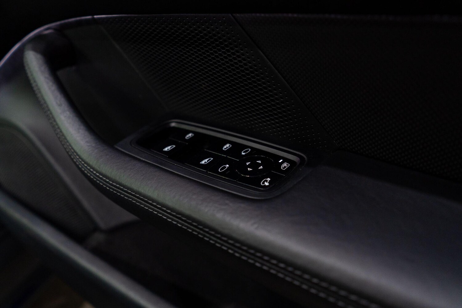 Used Porsche Taycan 2021 for sale - 78184489: Photo 33