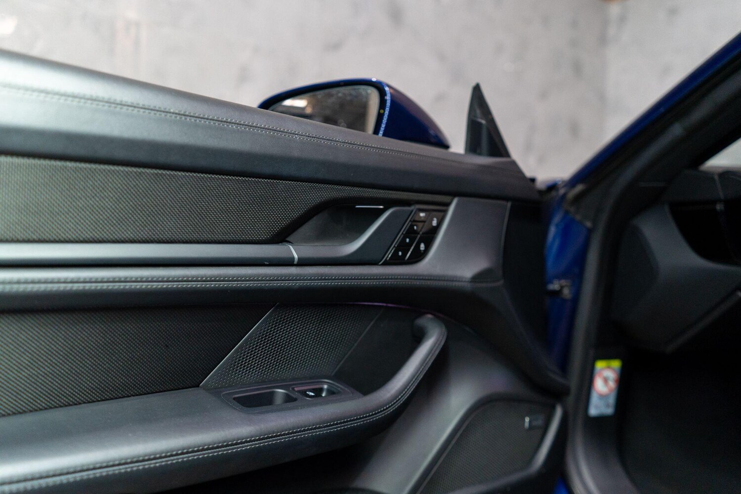 Used Porsche Taycan 2021 for sale - 78184489: Photo 39