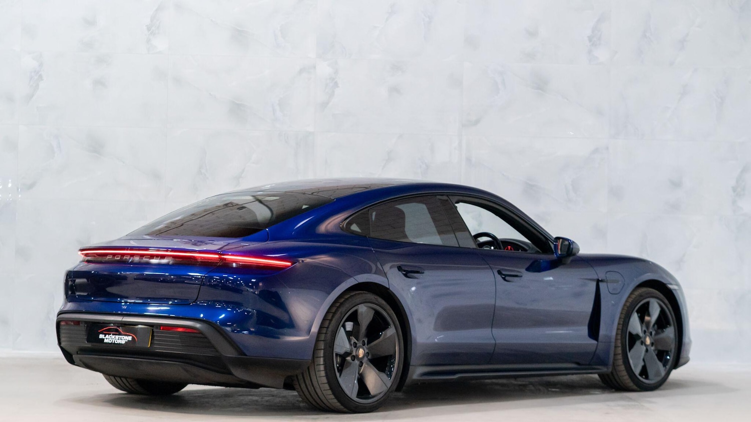 Used Porsche Taycan 2021 for sale - 78184489: Photo 9