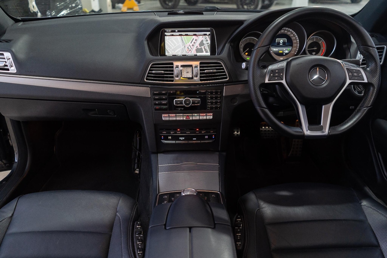 Used Mercedes-Benz E Class 2014 for sale - 77671574: Photo 28