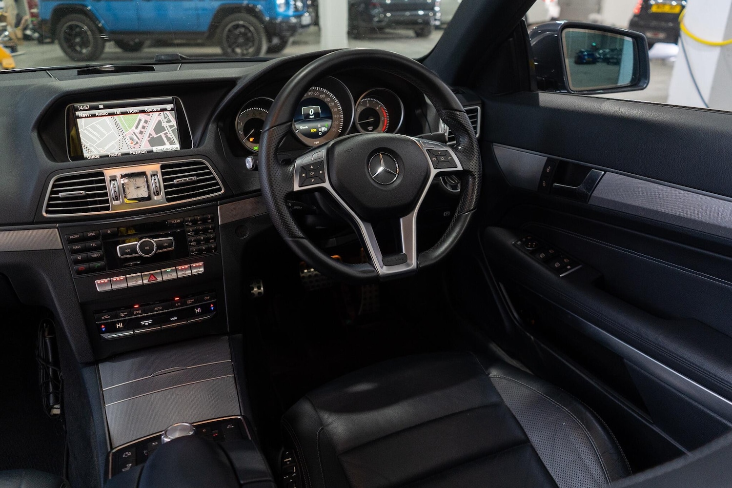 Used Mercedes-Benz E Class 2014 for sale - 77671574: Photo 29