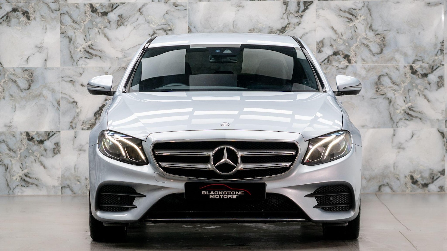 Used Mercedes-Benz E Class 2017 for sale - 76728153: Photo 2