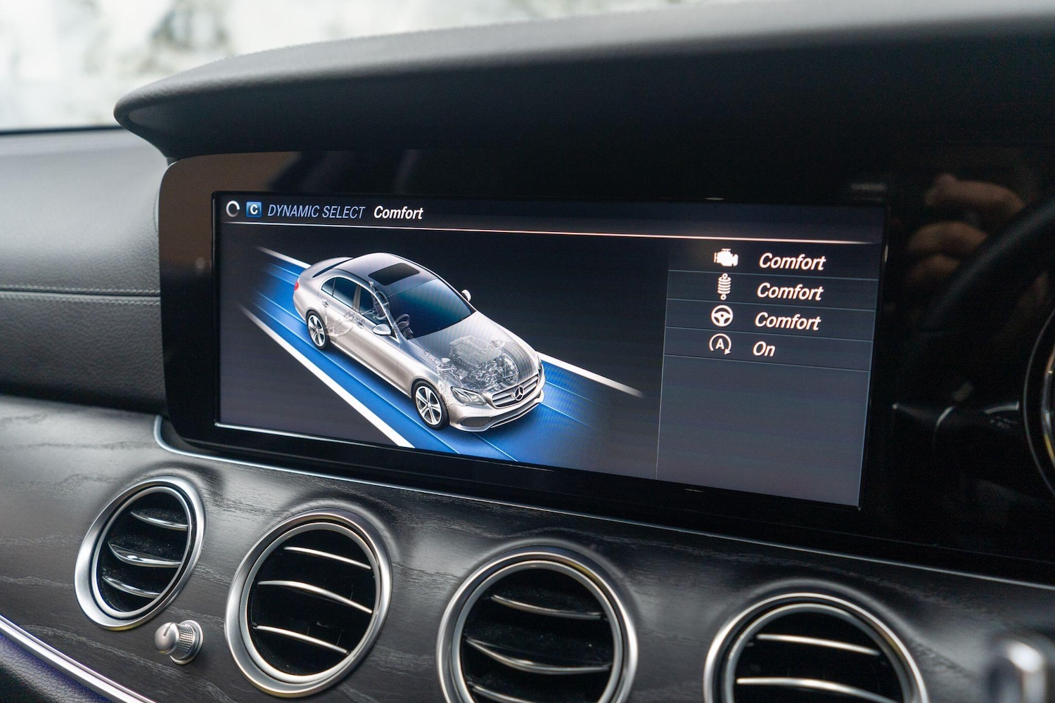 Used Mercedes-Benz E Class 2017 for sale - 76728153: Photo 25