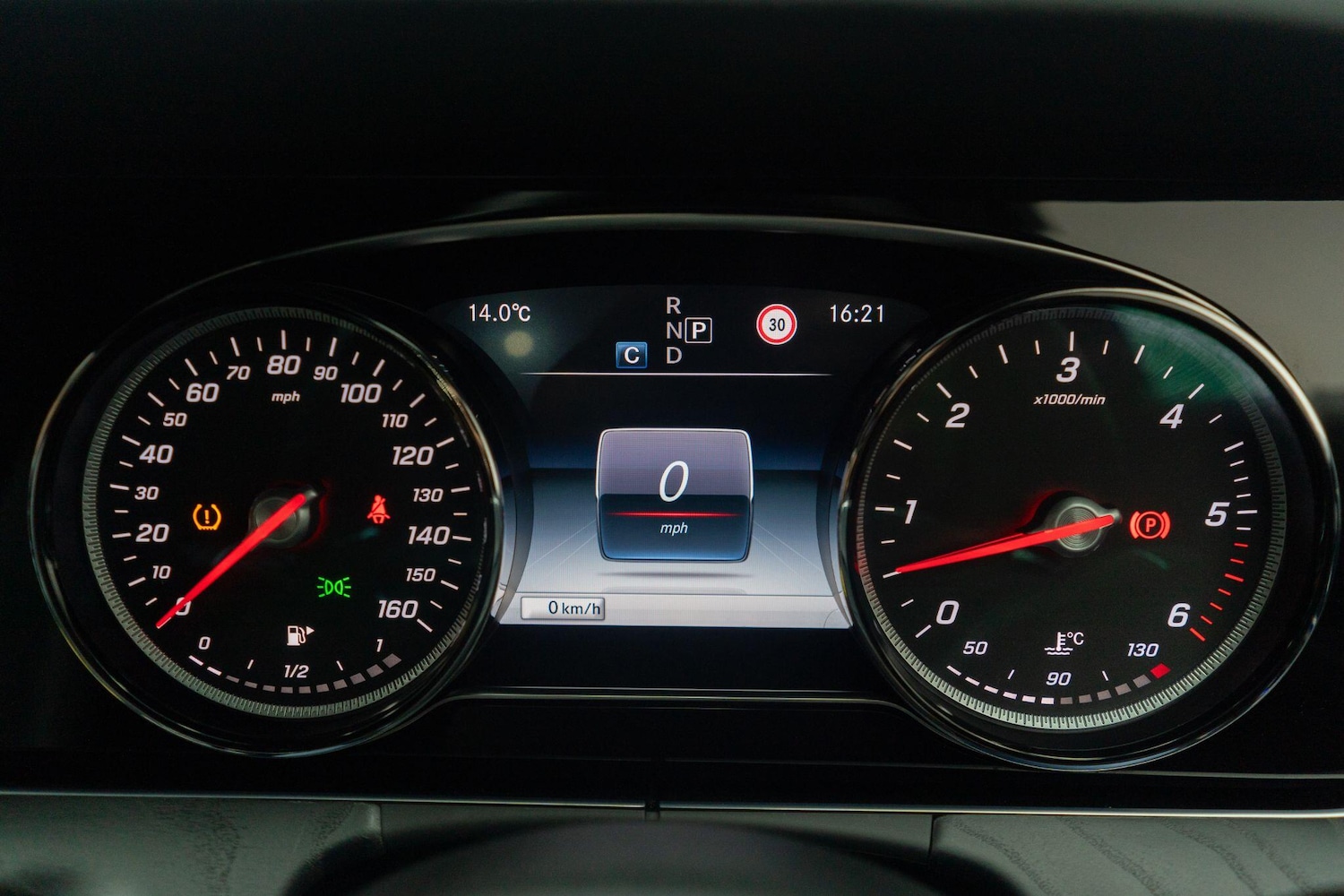 Used Mercedes-Benz E Class 2017 for sale - 76728153: Photo 40