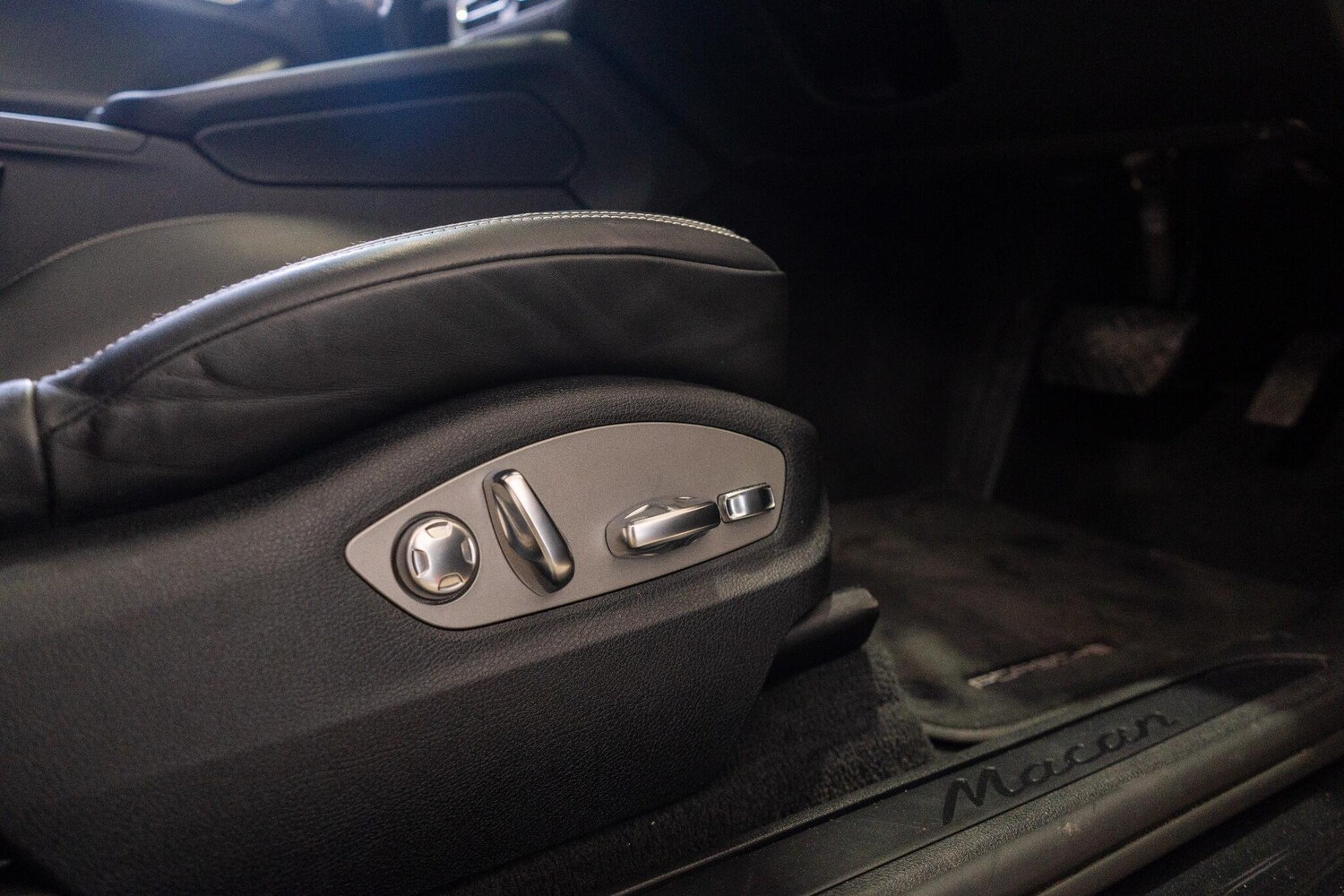 Used Porsche Macan for sale - 77794340: Photo 33