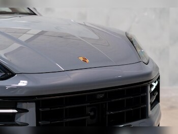 Used Porsche Cayenne 2023 for sale - 78260508: Photo