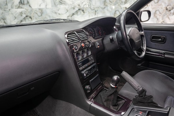 Used Nissan Skyline 1999 for sale - 75479030: Photo 22