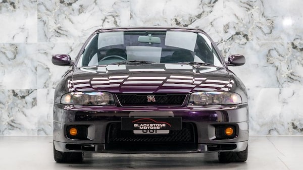 Used Nissan Skyline 1999 for sale - 75479030: Photo 2