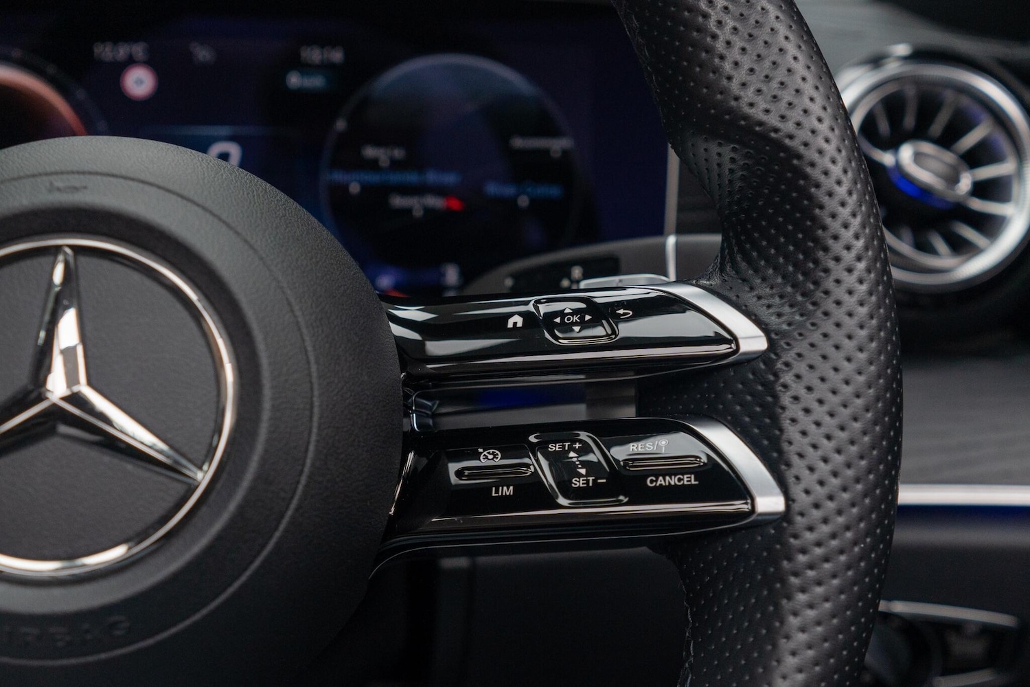 Used Mercedes-Benz E Class 2021 for sale - 76607785: Photo 19