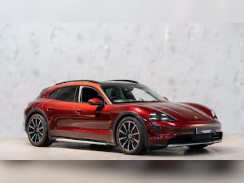 Used Porsche Taycan 2021 for sale - 78728510: Photo