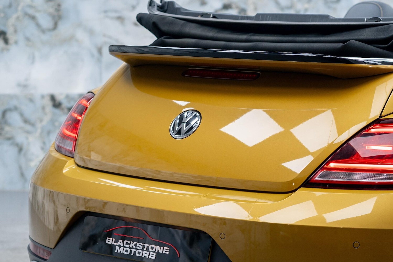 Used Volkswagen Beetle 2017 for sale - 76656991: Photo 12