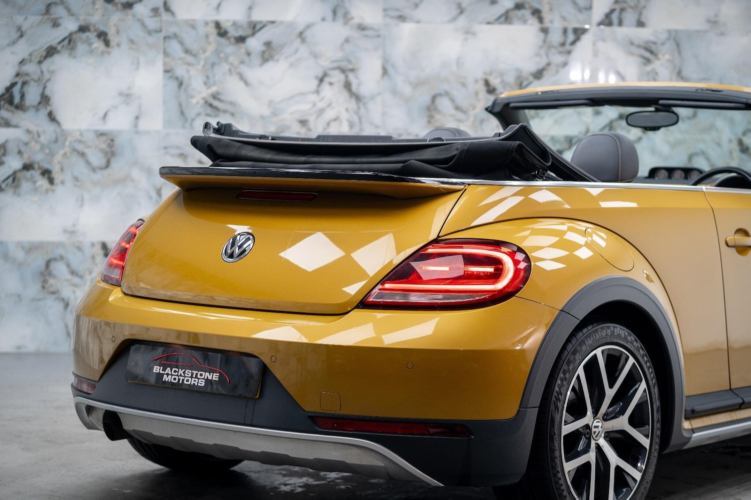 Used Volkswagen Beetle 2017 for sale - 76656991: Photo 13