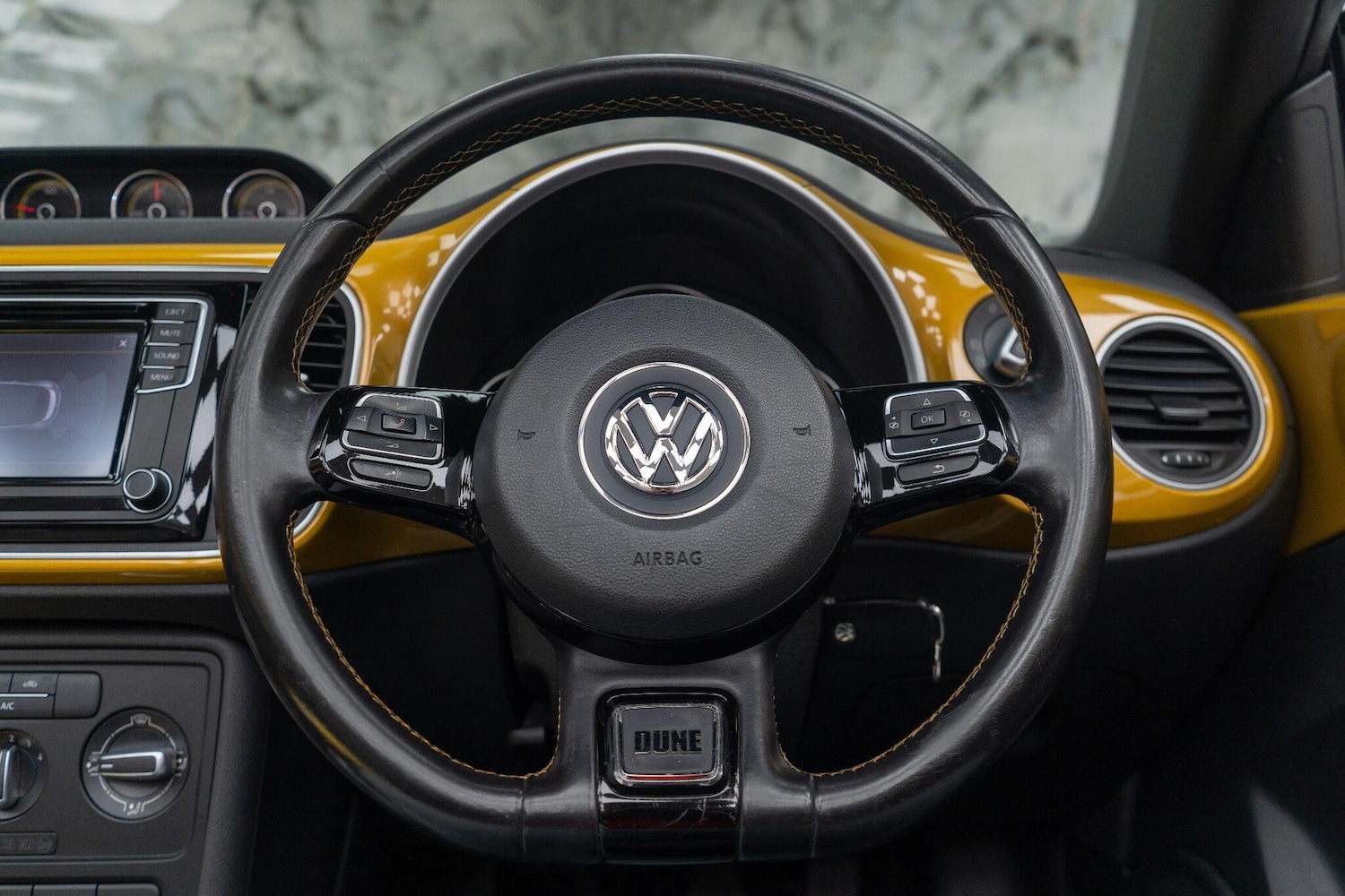 Used Volkswagen Beetle 2017 for sale - 76656991: Photo 16