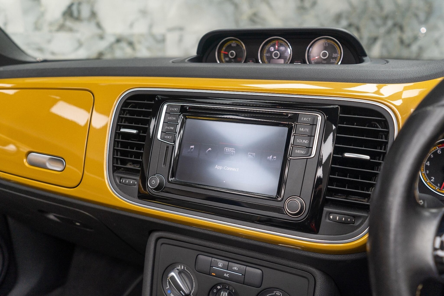 Used Volkswagen Beetle 2017 for sale - 76656991: Photo 21