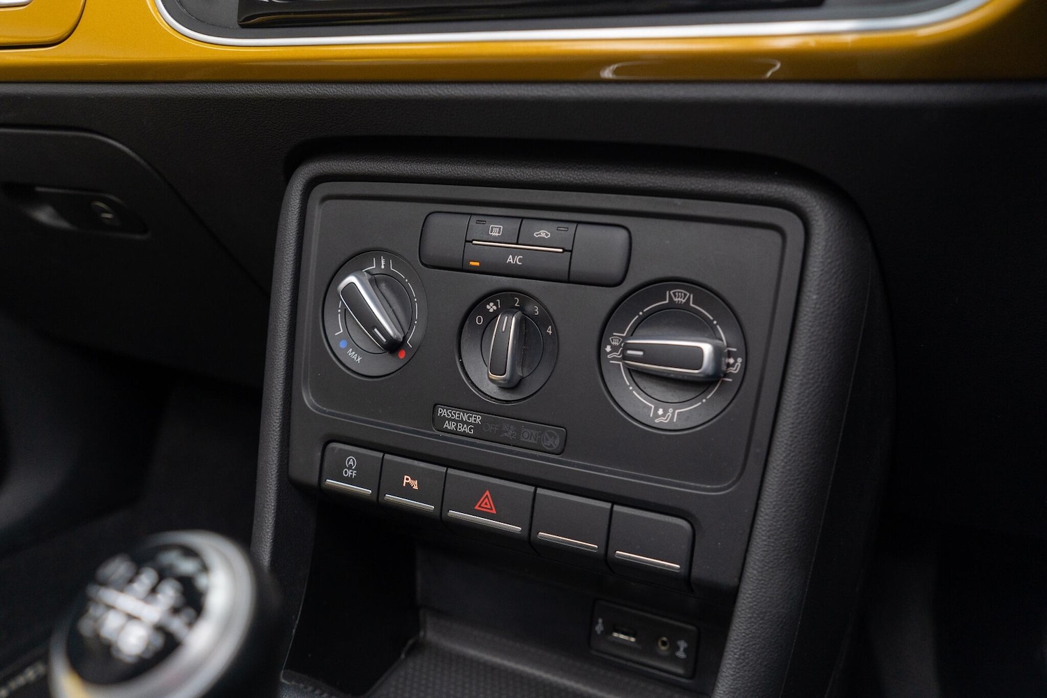 Used Volkswagen Beetle 2017 for sale - 76656991: Photo 23