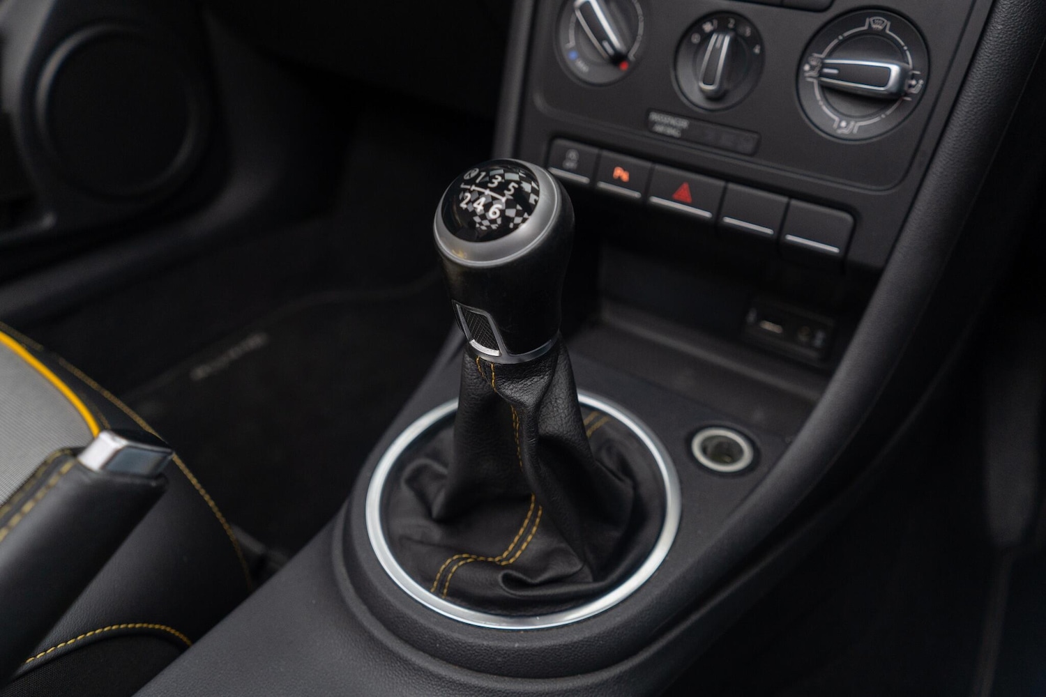 Used Volkswagen Beetle 2017 for sale - 76656991: Photo 24