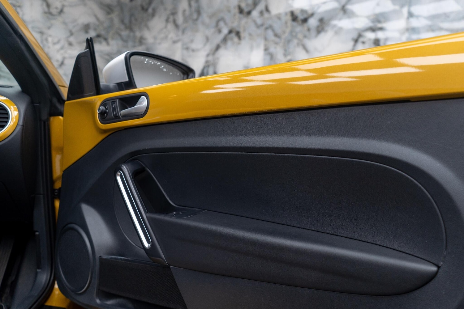 Used Volkswagen Beetle 2017 for sale - 76656991: Photo 25