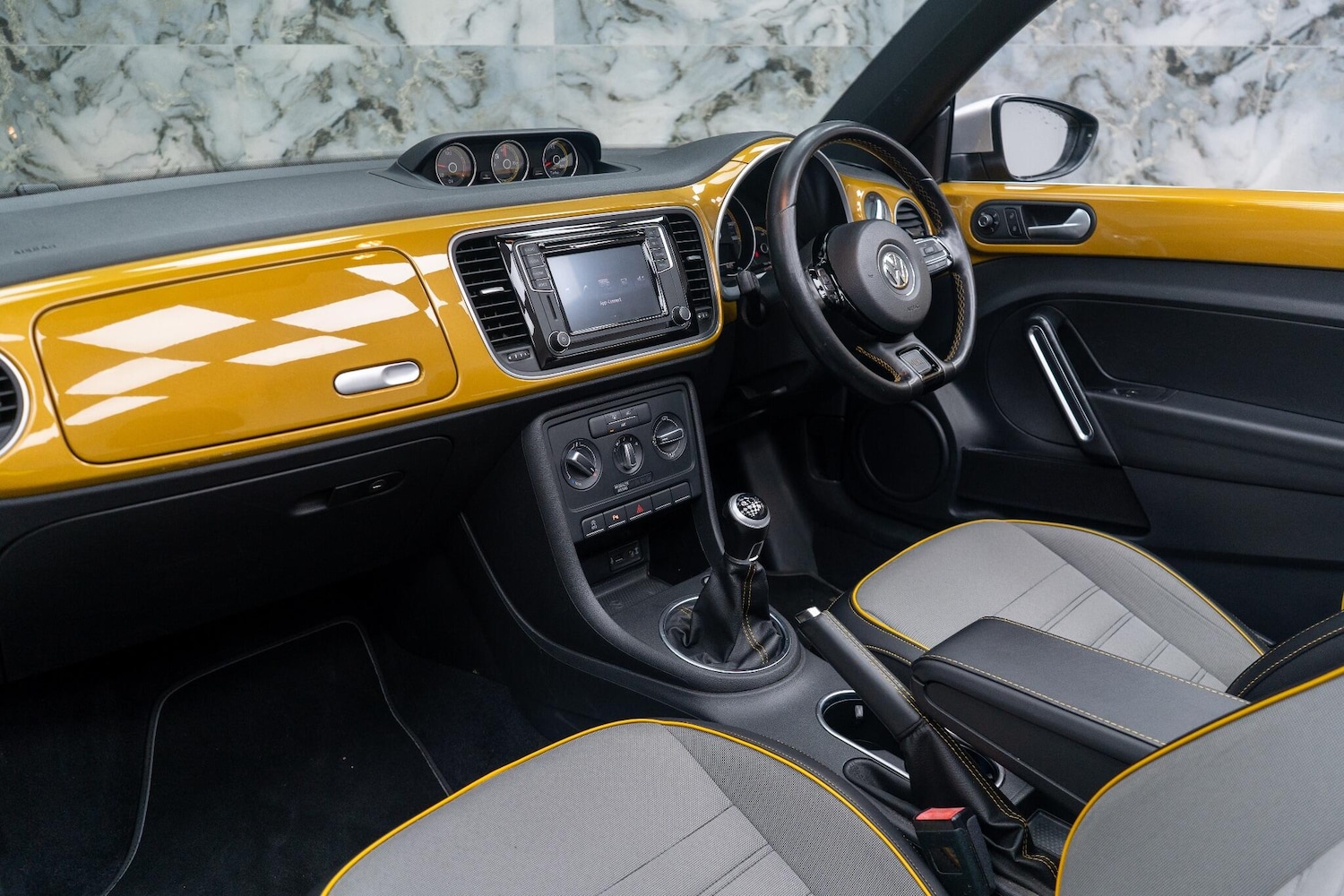 Used Volkswagen Beetle 2017 for sale - 76656991: Photo 29