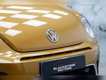 Used Volkswagen Beetle 2017 for sale - 76656991: Photo